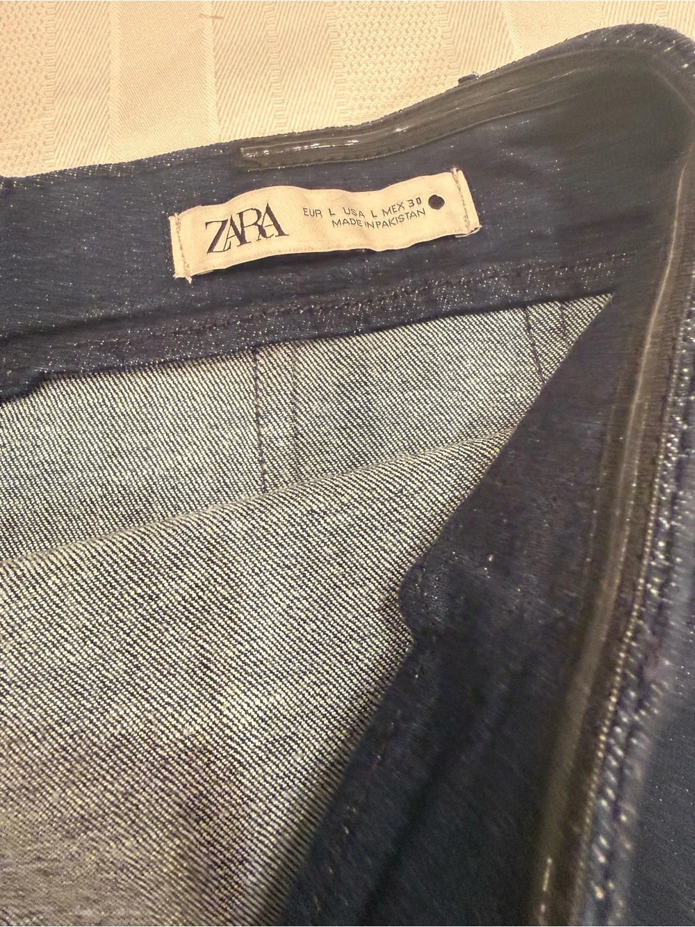 Zara Dark Blue Denim Jacket with Zipper Trim - Picture 4 of 4